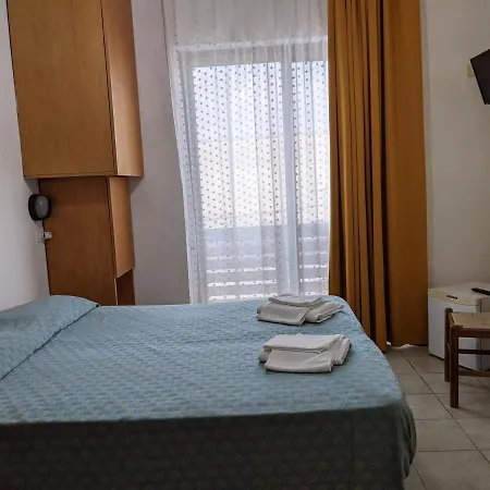 Albergo Casa Del Turista-3